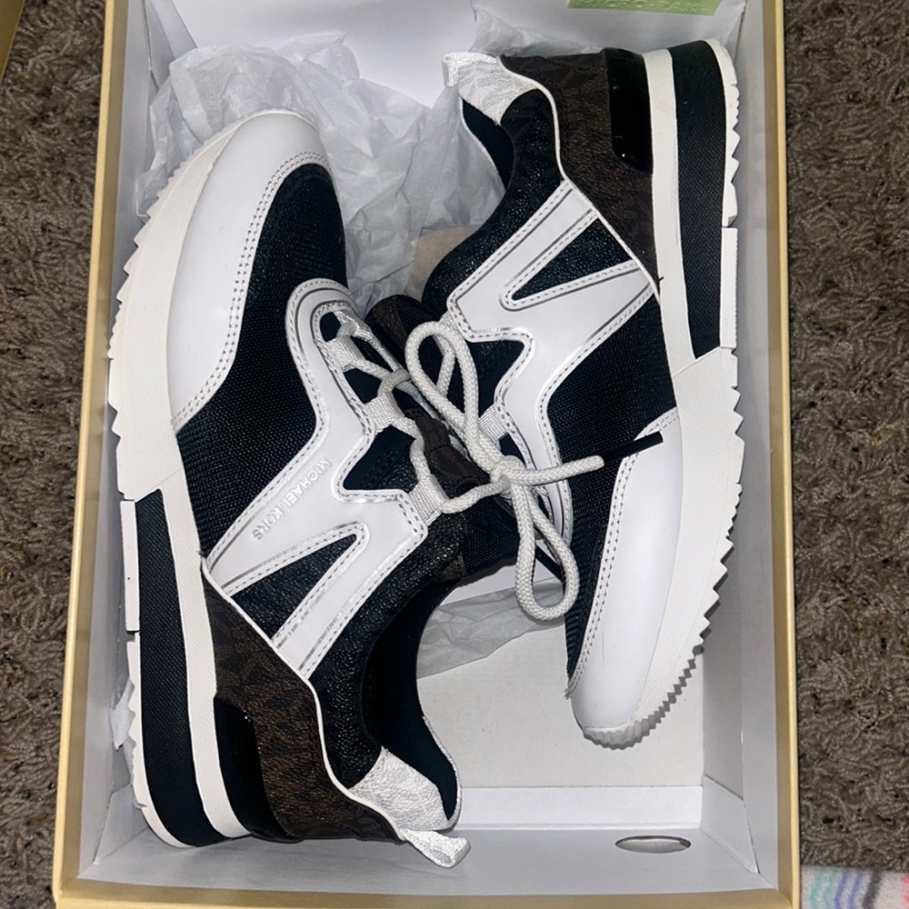 Michael kors gym shoes
